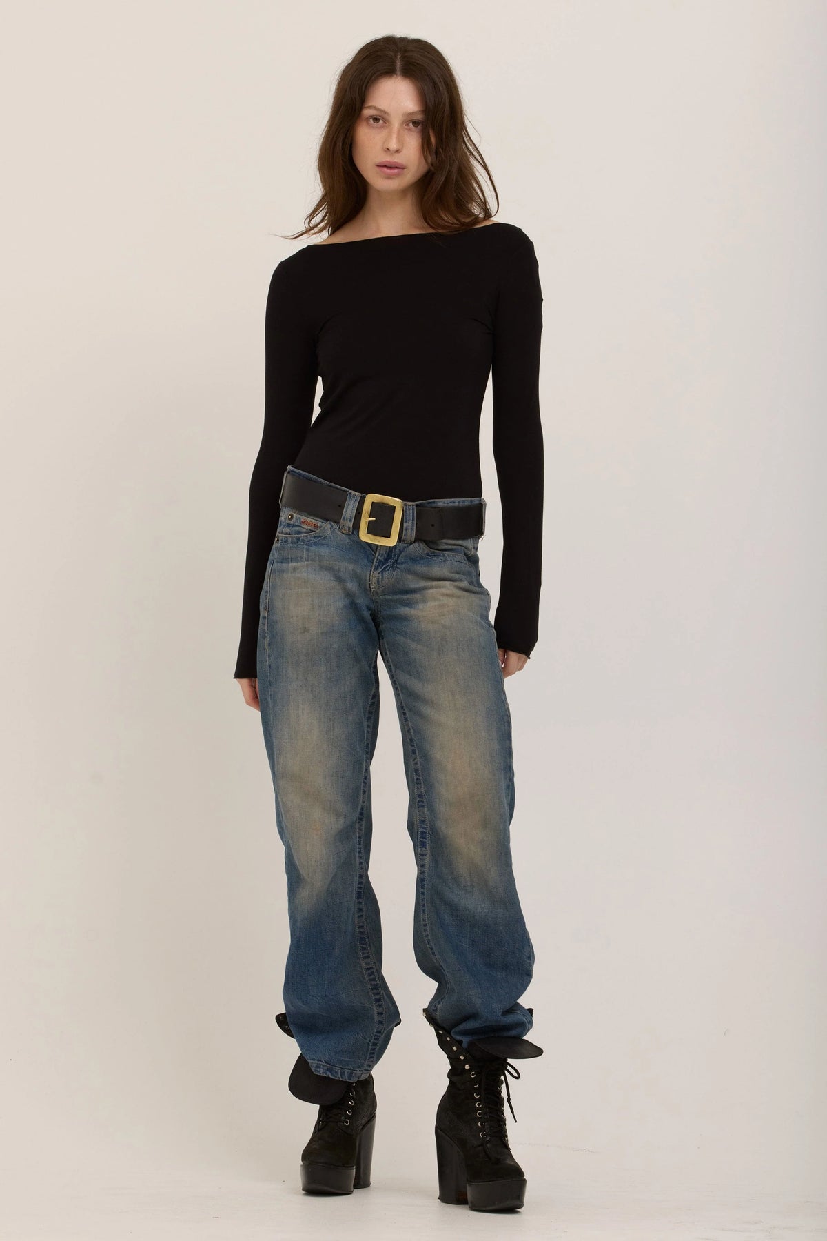 Vera boat neck long sleeve
