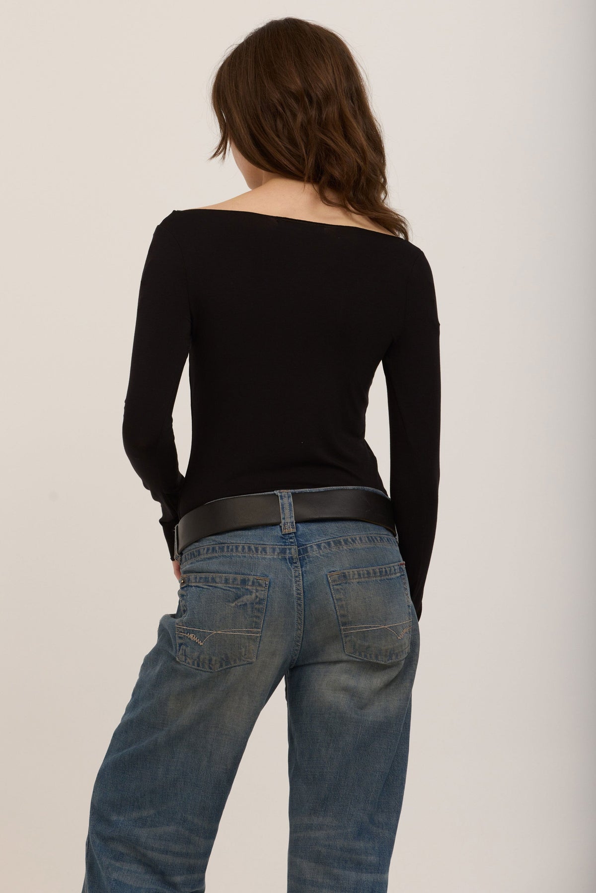 Vera boat neck long sleeve