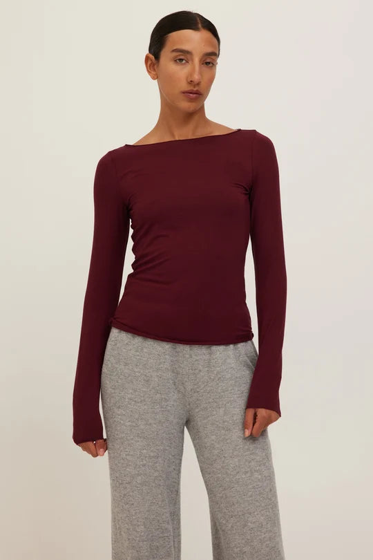 Vera boat neck long sleeve