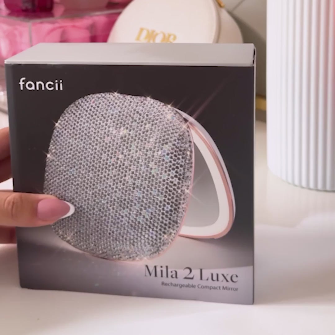 Mila 2 Luxe LED Lighted Compact Mirror